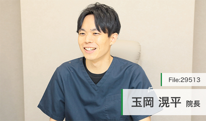 玉岡滉平院長 鶴橋駅前たまおか肛門・内視鏡クリニック main