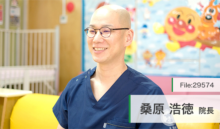 桑原浩徳院長 くわはらこどもクリニック main
