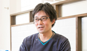 岩田幸久院長 はぐくみ歯科