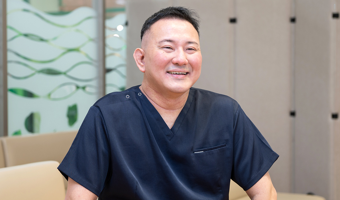山本   祐介 院長