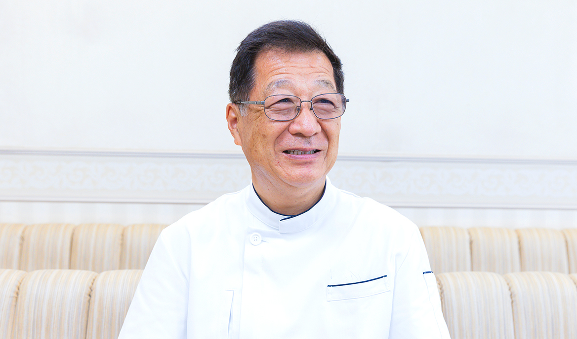 安西 春幸 院長