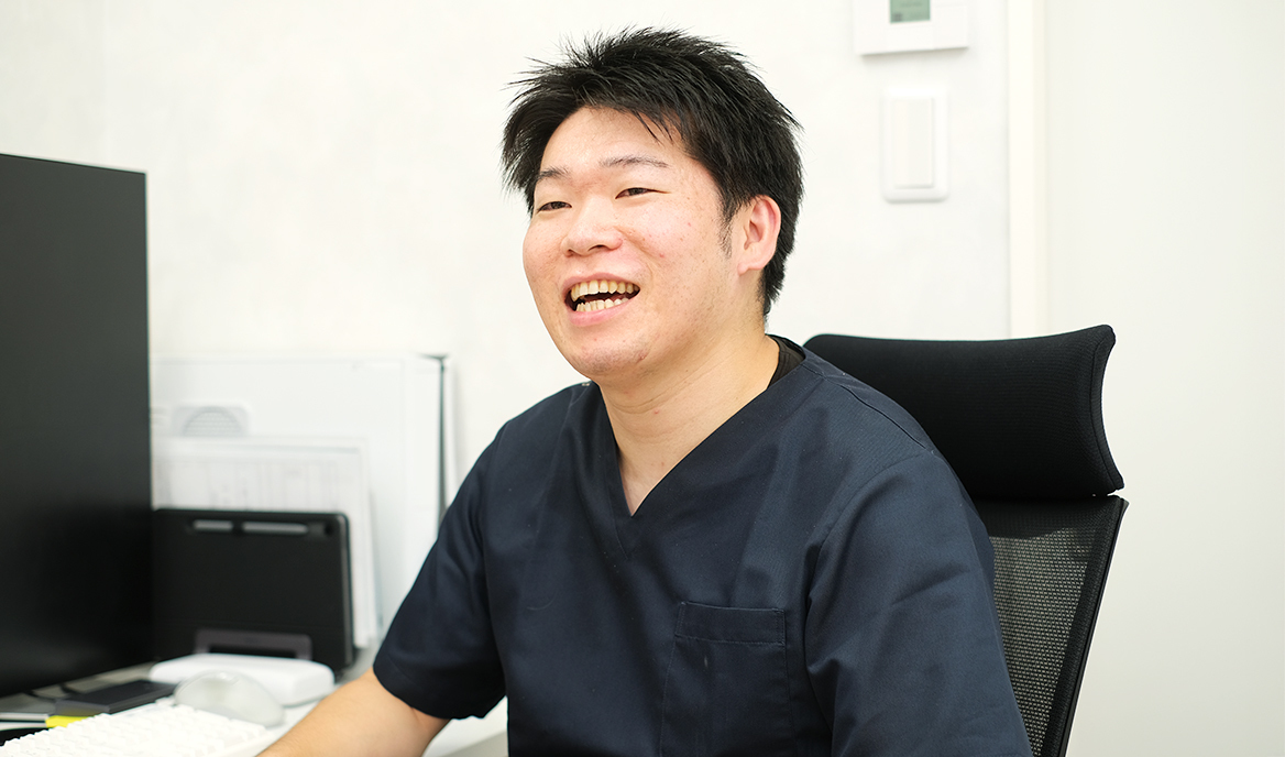 値下げします。近くの病院の院長から40年位前に貰った物です。 小児科と乳がん検診センターが引っ越します】 旧病棟の建て替え