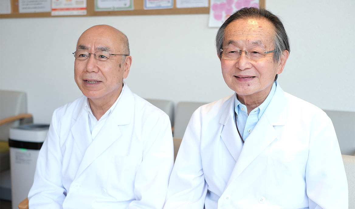 橋詰 直孝 名誉院長 、鈴木 眞事 院長