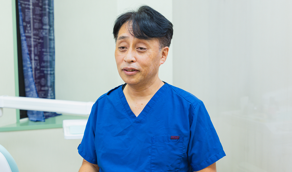 忠重 賢治 院長