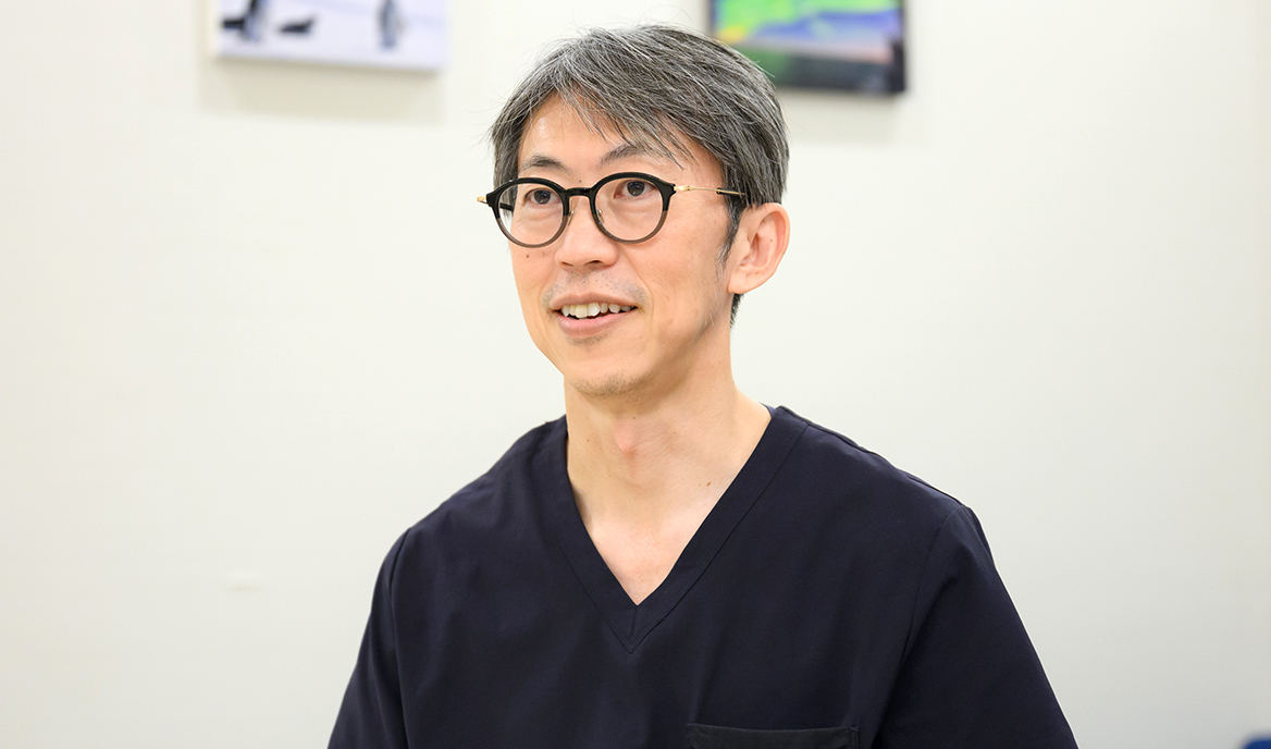 藤本 栄大 院長