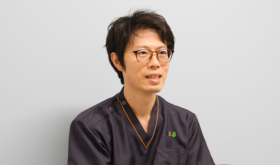 鞆津 匡宏 院長