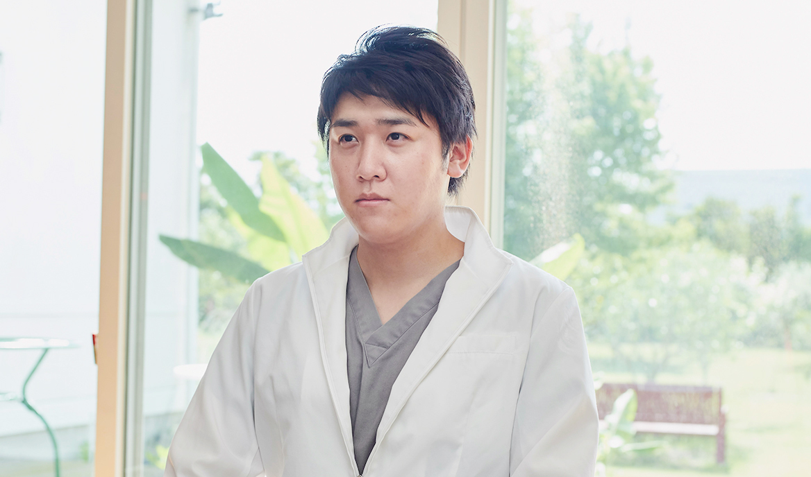 鶴町 宗大 副院長