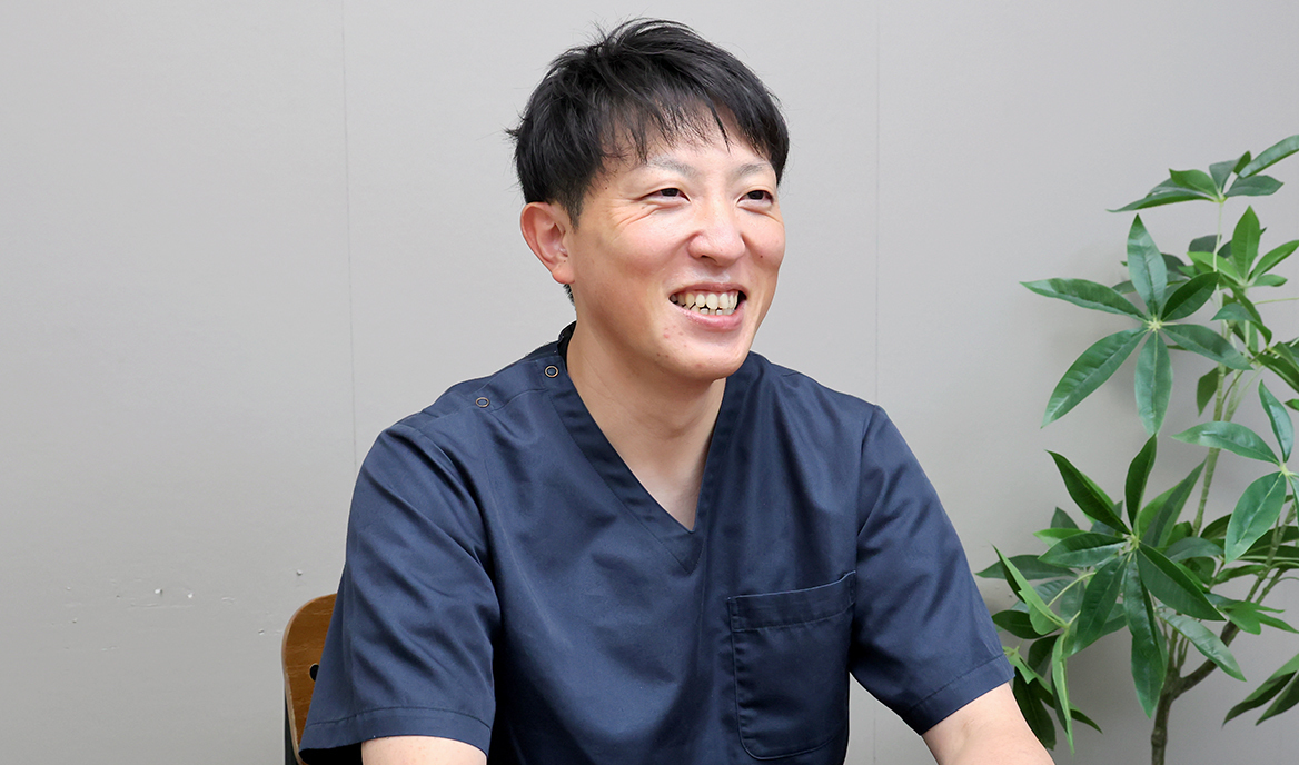 山崎 弘輝 院長