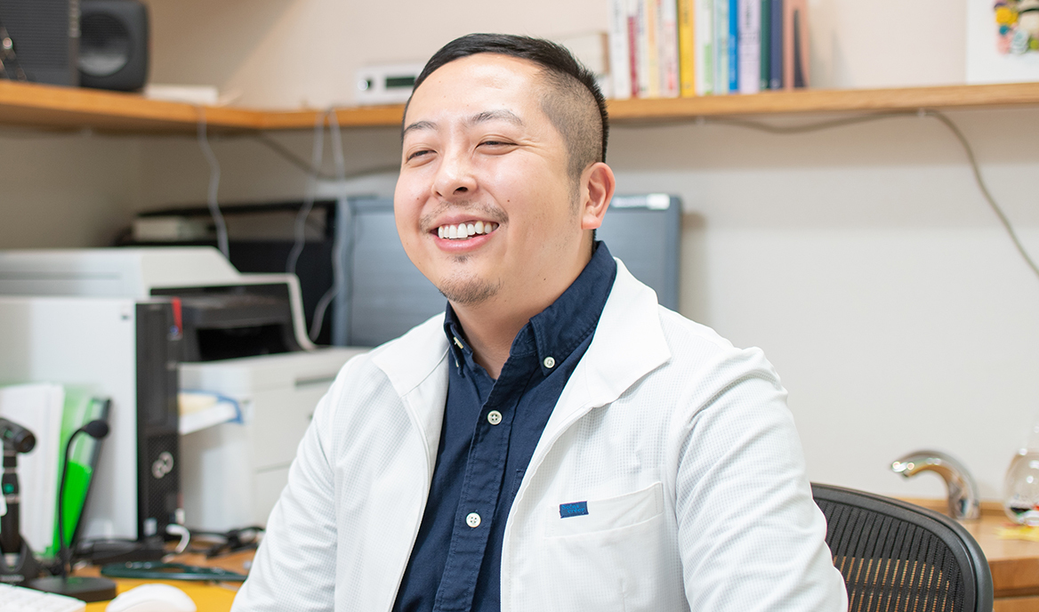 谷川 俊太郎 院長