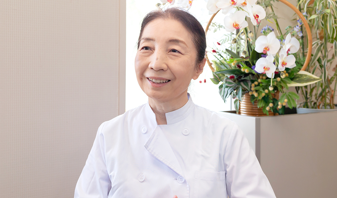 戸谷 理英子 院長