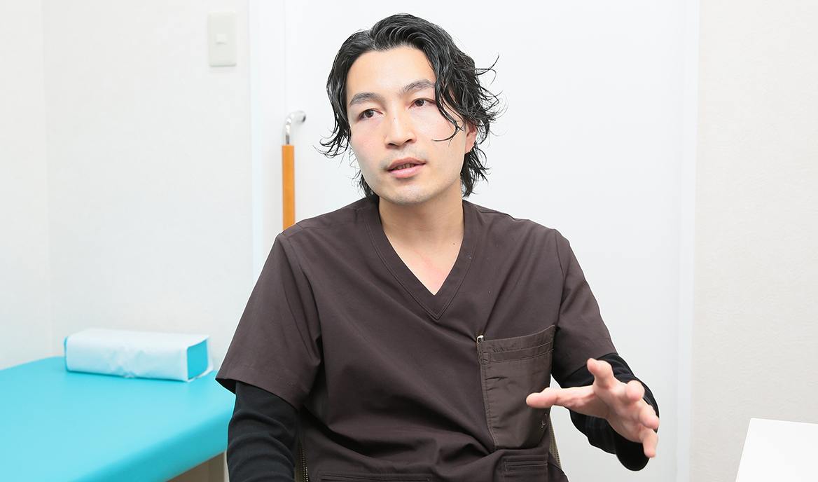 安積 尚杜 院長