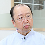 安藤 久成 院長