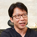 岡崎 英起 院長