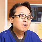 成 仁鶴 院長