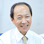 島崎 信次郎 院長