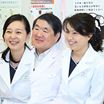 戸田 憲一 院長、松島 佐都子 先生、中島 利栄子 先生