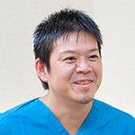 安達 亮 院長