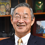 高崎 芳成 院長