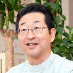 新井泰弘 院長