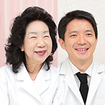 作田 優子 院長、作田 健一 先生