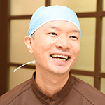 岡 歳浩 院長