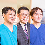 山本 正浩 理事長、近藤 幸嗣 院長、西田 尚史 先生