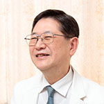 川上 俊夫 院長