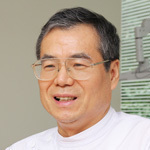 布川朝雄 院長