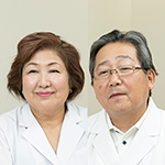 白井 洋司 院長、白井 儀子 事務長
