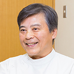 上田 俊介 院長
