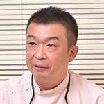 村井 幸栄 院長