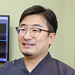 金子 潤平 院長