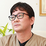 石山 文仁 院長