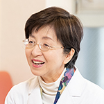 足立 佳代子 院長