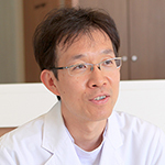 横江 徳仁 院長