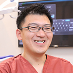 川口 哲矢 院長