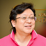 武井 賢郎 理事長