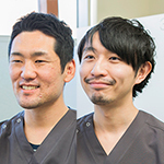 由地 伶 院長、佐藤 隼 副院長