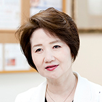 富田 雅子 院長
