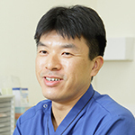 青松 友槻 院長
