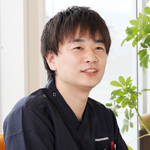 中矢 賢史 院長
