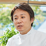 飯藤 孝晃 院長