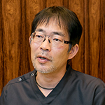 初岡 昌憲 院長