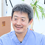 島野 偉礎轄 院長