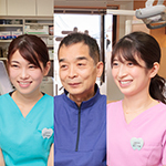 久野 元生 院長、溝口 千夏 さん、坂本 美由紀 さん