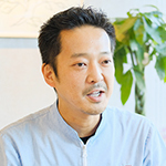 尾藤 睦 院長