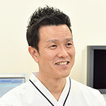 関山 英一 院長