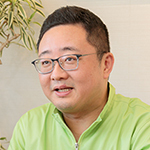 山本 哲也 院長