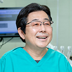 板野 賢 院長