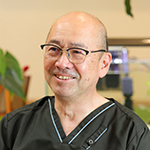 鎮守 信弘 院長